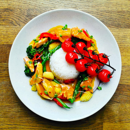 THAI RED SALMON CURRY with white rice